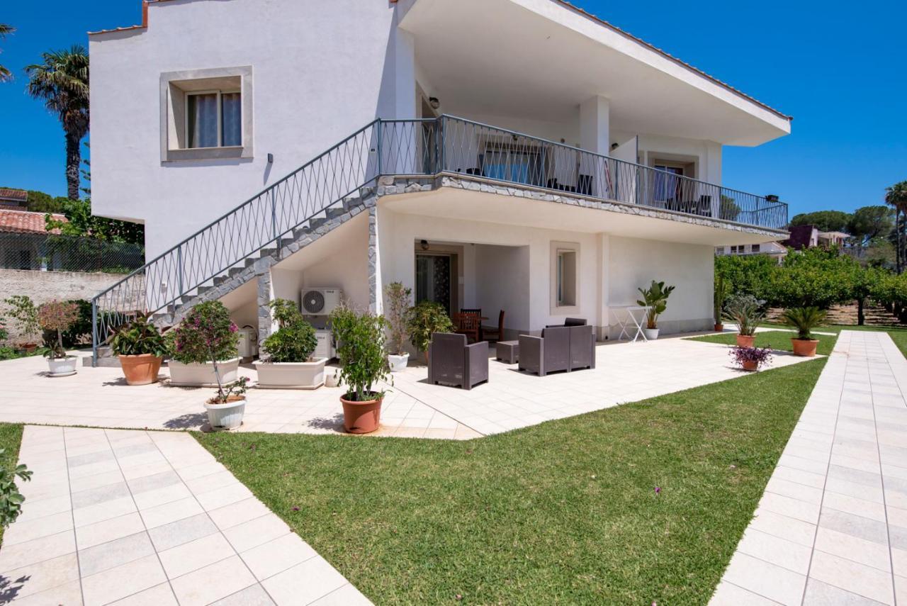 Villa Venera Фонтане Бианче Екстериор снимка