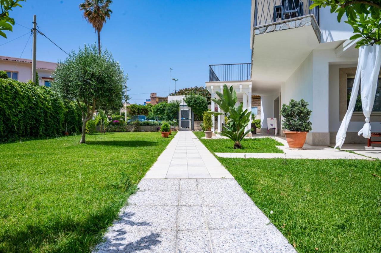 Villa Venera Фонтане Бианче Екстериор снимка